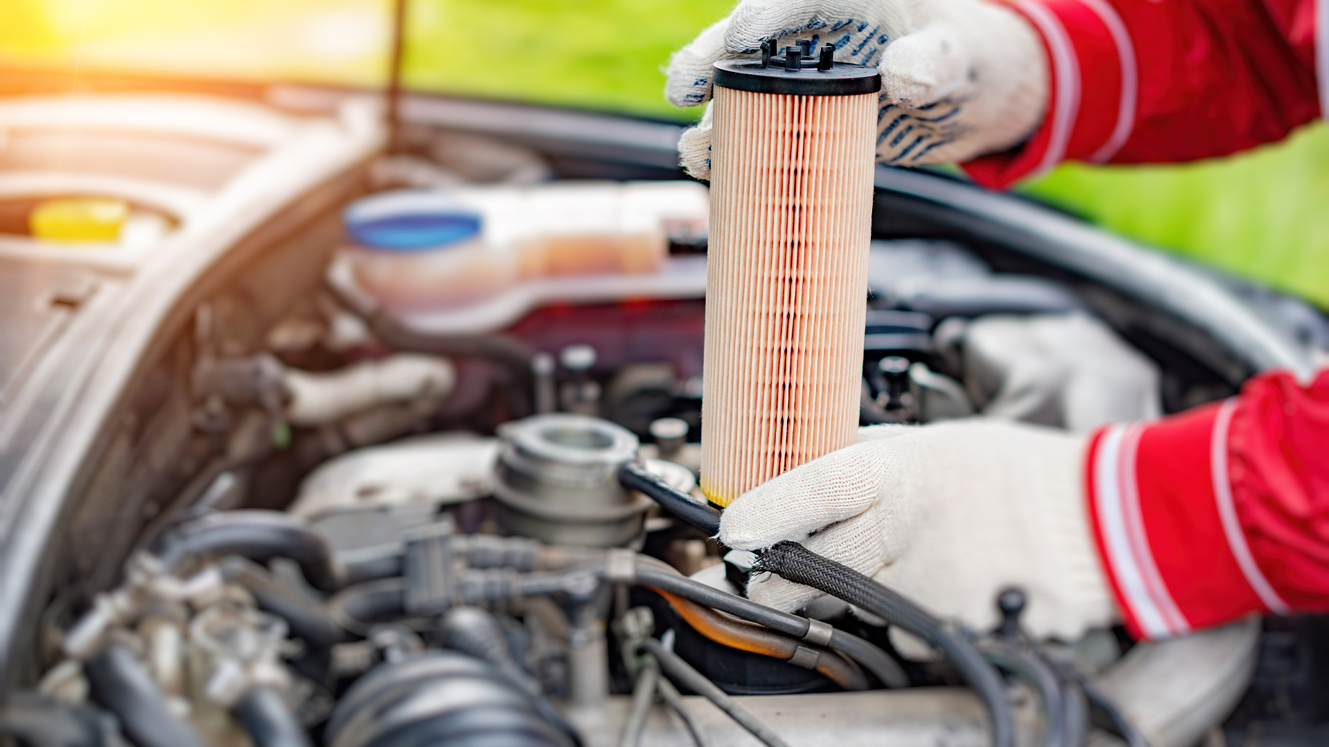 The difference between fuel filter and oil filter