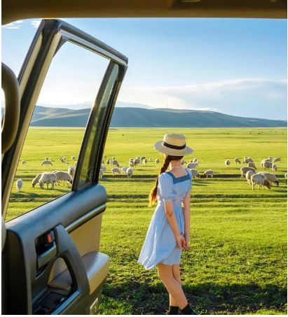 What should I do if there is a strong smell in the car in summer?